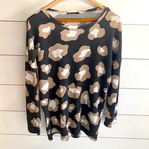 Boutique leopard tunic